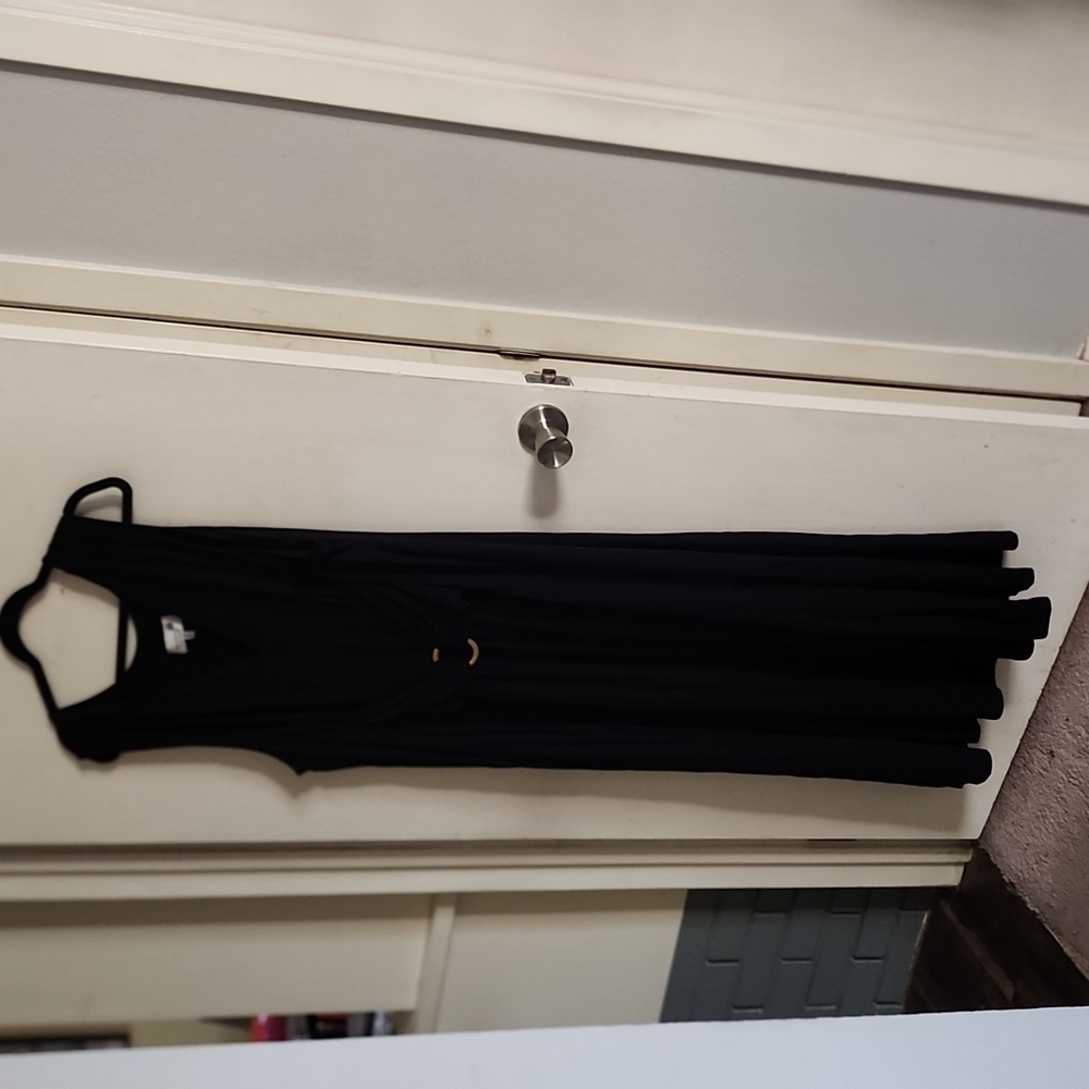 NWT Size 2X black dress with gold cinch at waist